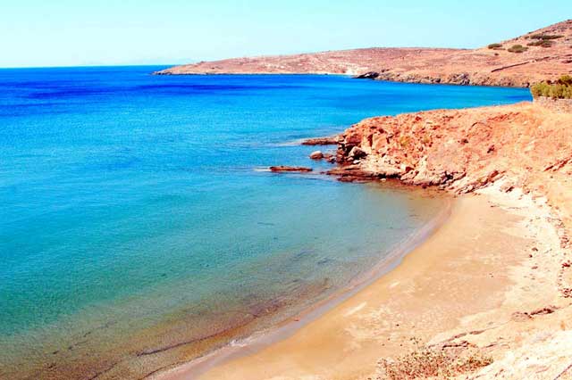 The beah of Dialiskari in Tinos TINOS PHOTO GALLERY - DIALISKARI