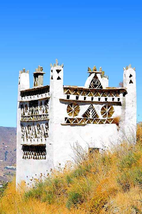 One of the famous dovecots of Tinos TINOS PHOTO GALLERY - DOVECOT