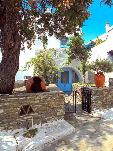 The village of Tripotamos in Tinos TINOS PHOTO GALLERY - TRIPOTAMOS